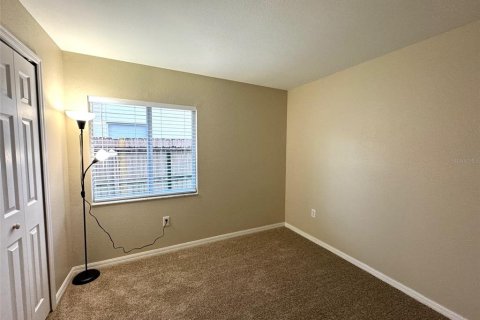 House in Brandon, Florida 4 bedrooms, 136.01 sq.m. № 1828461 - photo 10