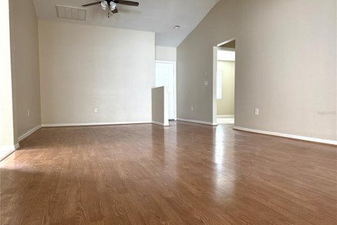 House in Brandon, Florida 4 bedrooms, 136.01 sq.m. № 1828461 - photo 3
