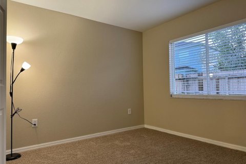 House in Brandon, Florida 4 bedrooms, 136.01 sq.m. № 1828461 - photo 11