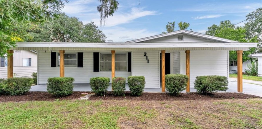 Villa ou maison à Lakeland, Floride 3 chambres, 154.96 m2 № 2402853