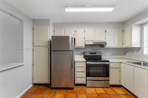 Copropriété à vendre à Davie, Floride: 2 chambres, 99.41 m2 № 1779481 - photo 5