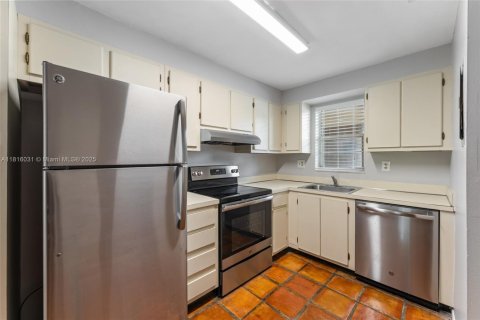 Copropriété à vendre à Davie, Floride: 2 chambres, 99.41 m2 № 1779481 - photo 6