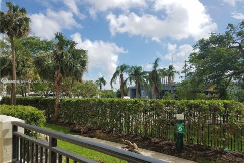 Condominio en alquiler en Fort Lauderdale, Florida, 2 dormitorios, 92.9 m2 № 2058606 - foto 8