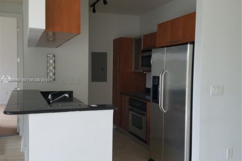 Condominio en alquiler en Fort Lauderdale, Florida, 2 dormitorios, 92.9 m2 № 2058606 - foto 1