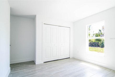 House in Port Charlotte, Florida 4 bedrooms, 240.34 sq.m. № 1883733 - photo 7