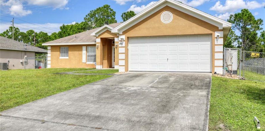 Villa ou maison à Palm Bay, Floride 3 chambres, 172.61 m2 № 2406478