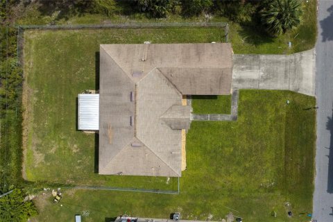 Villa ou maison à vendre à Palm Bay, Floride: 3 chambres, 172.61 m2 № 2406478 - photo 18