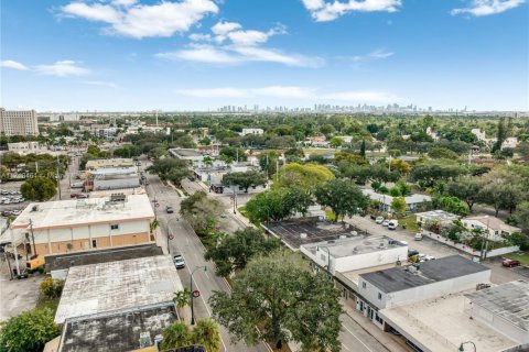 Propiedad comercial en venta en Miami, Florida № 1702837 - foto 4