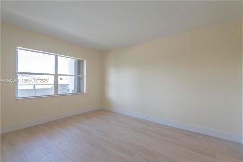 Купить кондоминиум в Майами-Бич, Флорида 1 комната, 73.02м2, № 2001968 - фото 13