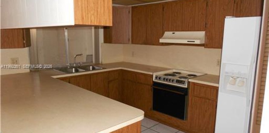 Villa ou maison à Hialeah, Floride 3 chambres, 128.21 m2 № 2055594