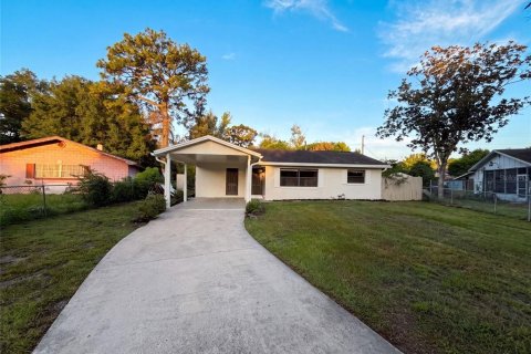 Villa ou maison à Apopka, Floride 3 chambres, 128.21 m2 № 2227376