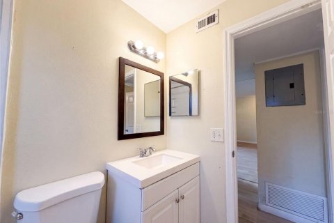 Casa en venta en Apopka, Florida, 3 dormitorios, 128.21 m2 № 2227376 - foto 18
