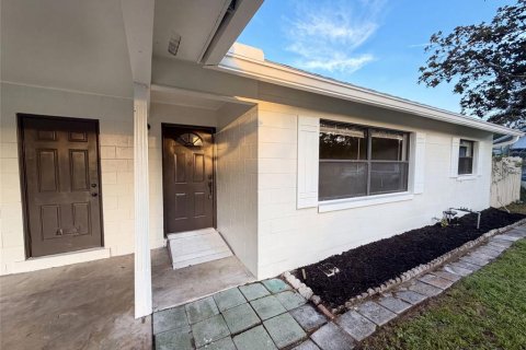 Casa en venta en Apopka, Florida, 3 dormitorios, 128.21 m2 № 2227376 - foto 23