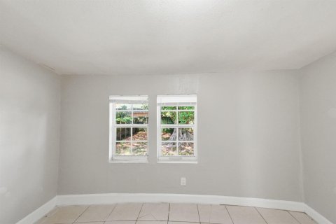 Villa ou maison à vendre à Miami, Floride: 4 chambres, 132.66 m2 № 2085905 - photo 23