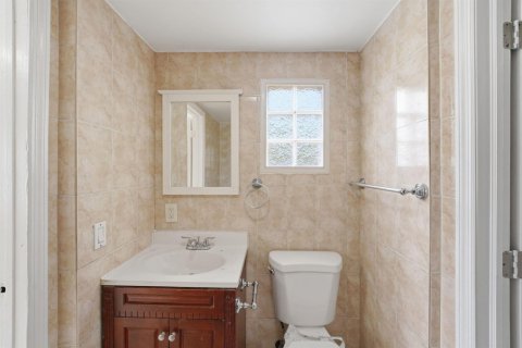 Villa ou maison à vendre à Miami, Floride: 4 chambres, 132.66 m2 № 2085905 - photo 25