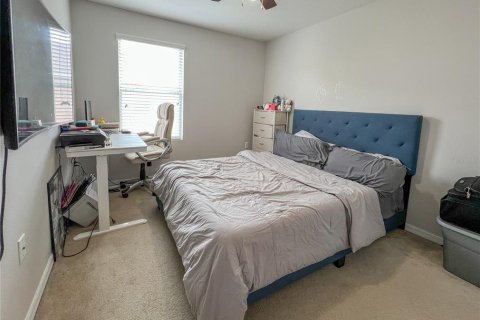 Townhouse in Brandon, Florida 3 bedrooms, 138.98 sq.m. № 2229139 - photo 24