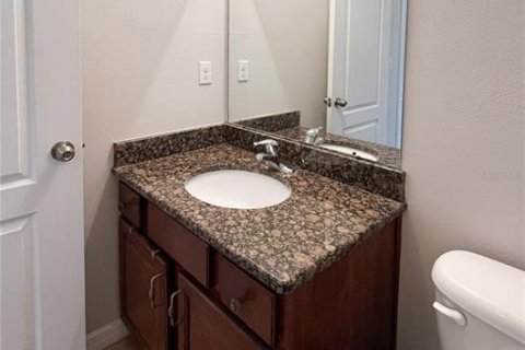 Townhouse in Brandon, Florida 3 bedrooms, 138.98 sq.m. № 2229139 - photo 23