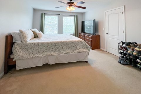Townhouse in Brandon, Florida 3 bedrooms, 138.98 sq.m. № 2229139 - photo 17