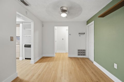 Villa ou maison à vendre à Sunrise, Floride: 2 chambres, 119.1 m2 № 2424776 - photo 8