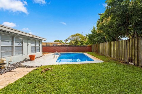 Villa ou maison à vendre à Sunrise, Floride: 2 chambres, 119.1 m2 № 2424776 - photo 29