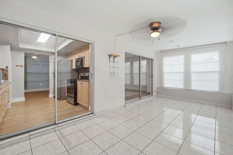 Villa ou maison à vendre à Sunrise, Floride: 2 chambres, 119.1 m2 № 2424776 - photo 14