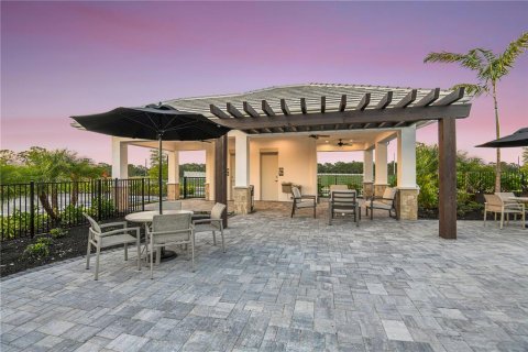 Townhouse in Sarasota, Florida 2 bedrooms, 113.25 sq.m. № 2096440 - photo 30