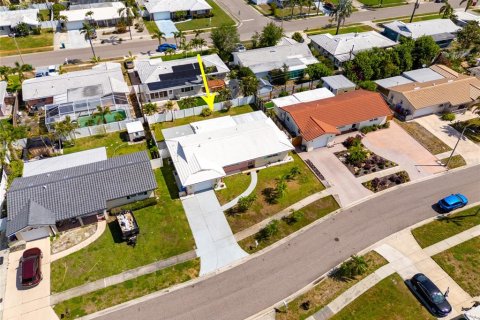 House in Seminole, Florida 3 bedrooms, 128.48 sq.m. № 1680060 - photo 5