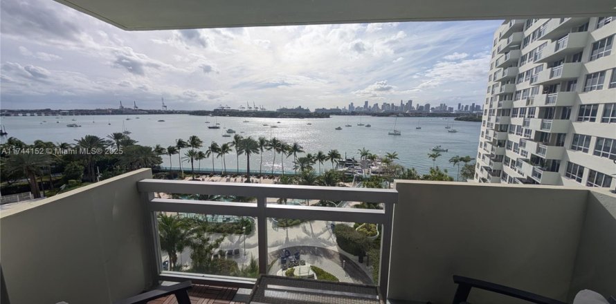 Condo à Miami Beach, Floride, 2 chambres № 1867014