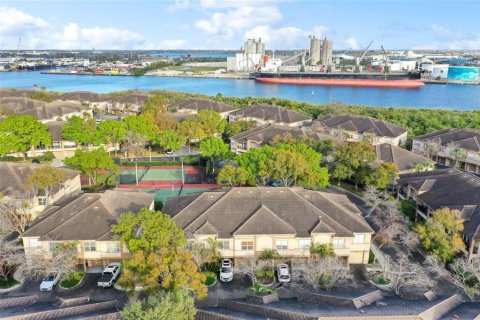 Condo in Tampa, Florida, 2 bedrooms  № 1806832 - photo 3
