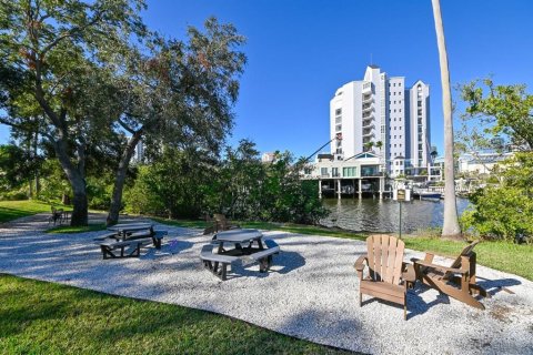 Condo in Tampa, Florida, 2 bedrooms  № 1806832 - photo 30