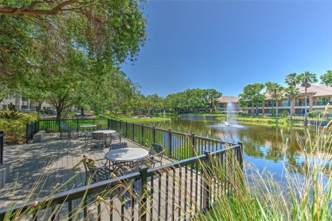 Condo in Tampa, Florida, 2 bedrooms  № 1806832 - photo 9