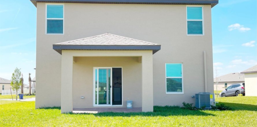 Villa ou maison à Fort Pierce, Floride 5 chambres, 240.34 m2 № 1127754