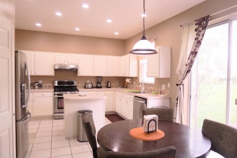 House in Orlando, Florida 3 bedrooms, 200.11 sq.m. № 1857981 - photo 6