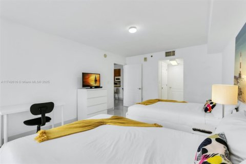 Condominio en venta en Miami, Florida, 1 dormitorio, 76.64 m2 № 1710546 - foto 10