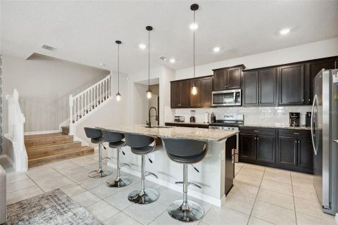 Touwnhouse à vendre à Davenport, Floride: 5 chambres, 211.91 m2 № 2408227 - photo 9
