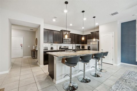 Touwnhouse à vendre à Davenport, Floride: 5 chambres, 211.91 m2 № 2408227 - photo 10