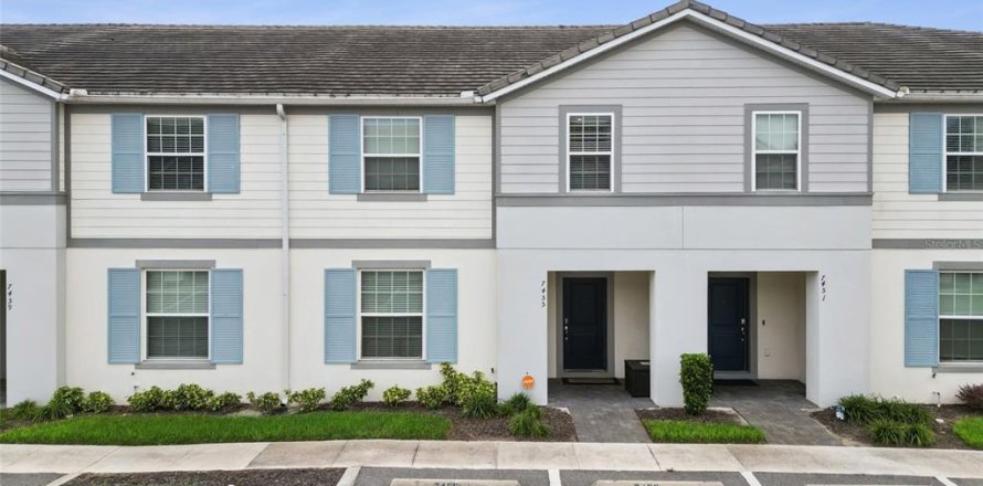 Touwnhouse à Davenport, Floride 5 chambres, 211.91 m2 № 2408227