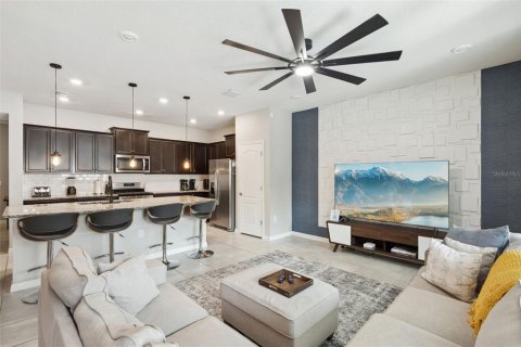 Touwnhouse à vendre à Davenport, Floride: 5 chambres, 211.91 m2 № 2408227 - photo 7