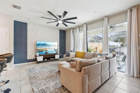 Touwnhouse à vendre à Davenport, Floride: 5 chambres, 211.91 m2 № 2408227 - photo 8