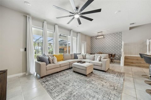 Touwnhouse à vendre à Davenport, Floride: 5 chambres, 211.91 m2 № 2408227 - photo 5