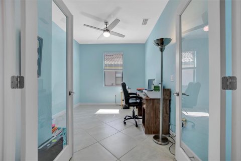 House in Bradenton, Florida 3 bedrooms, 187.29 sq.m. № 1549557 - photo 26