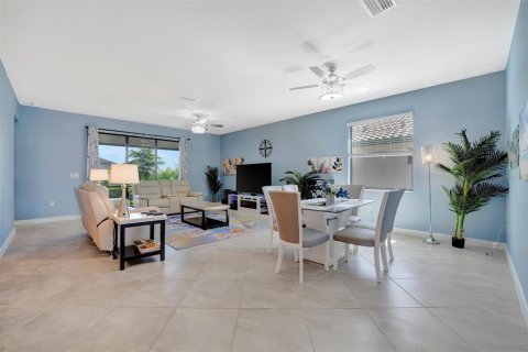 House in Bradenton, Florida 3 bedrooms, 187.29 sq.m. № 1549557 - photo 16