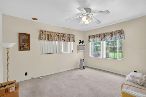 House in Tampa, Florida 3 bedrooms, 136.75 sq.m. № 1871006 - photo 14