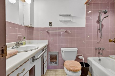 House in Tampa, Florida 3 bedrooms, 136.75 sq.m. № 1871006 - photo 16