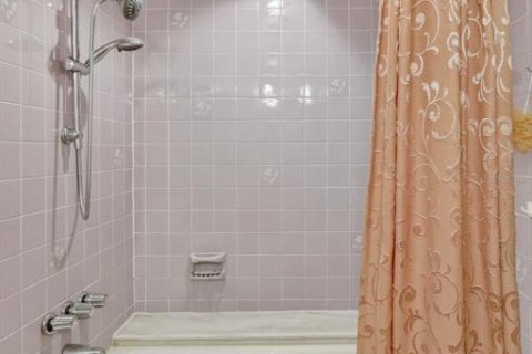 House in Tampa, Florida 3 bedrooms, 136.75 sq.m. № 1871006 - photo 17
