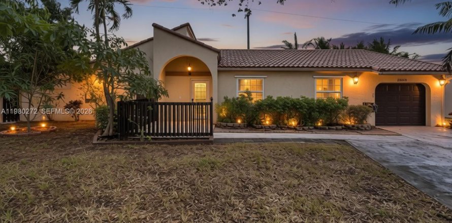 House in Cooper City, Florida 3 bedrooms, 178.65 sq.m. № 2043288