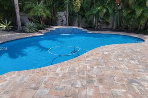 Villa ou maison à vendre à Deerfield Beach, Floride: 3 chambres, 136.38 m2 № 2024892 - photo 3