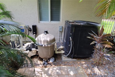Villa ou maison à vendre à Deerfield Beach, Floride: 3 chambres, 136.38 m2 № 2024892 - photo 11