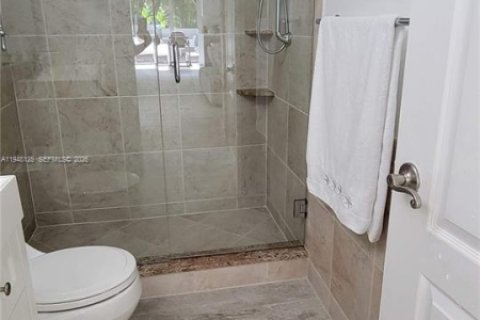 Villa ou maison à vendre à Deerfield Beach, Floride: 3 chambres, 136.38 m2 № 2024892 - photo 28