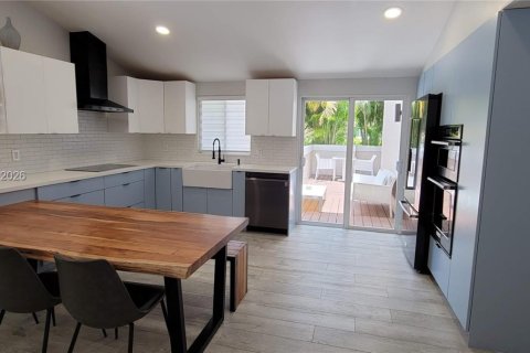 Villa ou maison à vendre à Deerfield Beach, Floride: 3 chambres, 136.38 m2 № 2024892 - photo 30